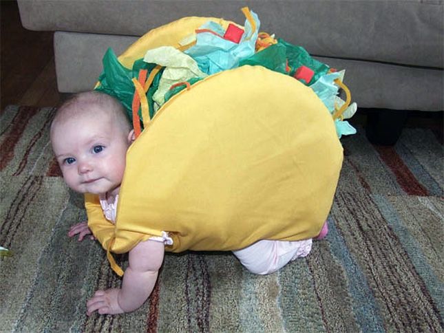 bebis utklädd till taco