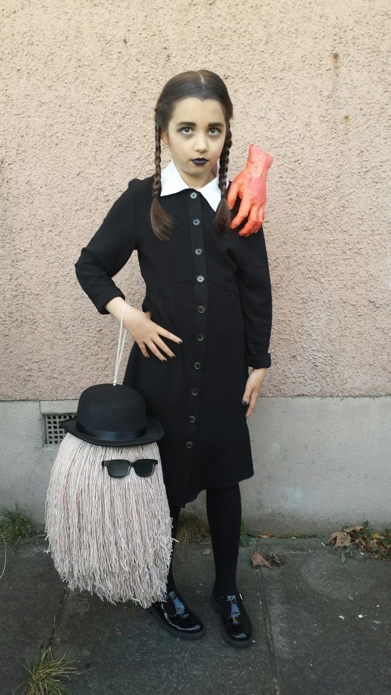 Maskeraddräkt barn Addams family